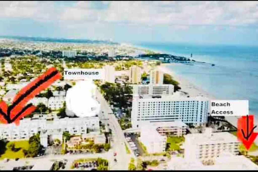 Across The Ocean Few Steps To Beach Contemporary Three Bedroom Townhouse Помпано Бийч Екстериор снимка